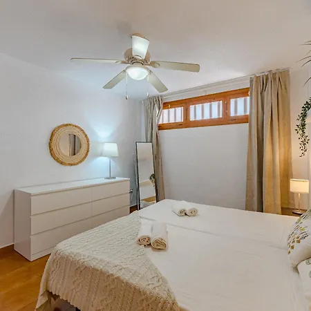 Garden Palm Apartment *